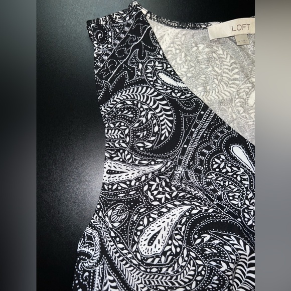 LOFT Paisley Empire Waist Faux Wrap Front Peplum Hem Tank Size Medium EUC - Picture 4 of 6